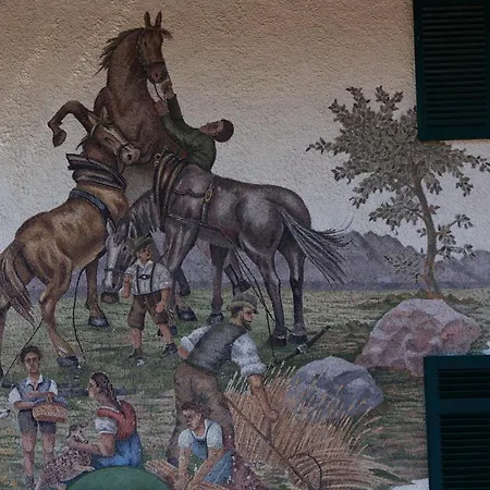 Neuwirt Hotel *