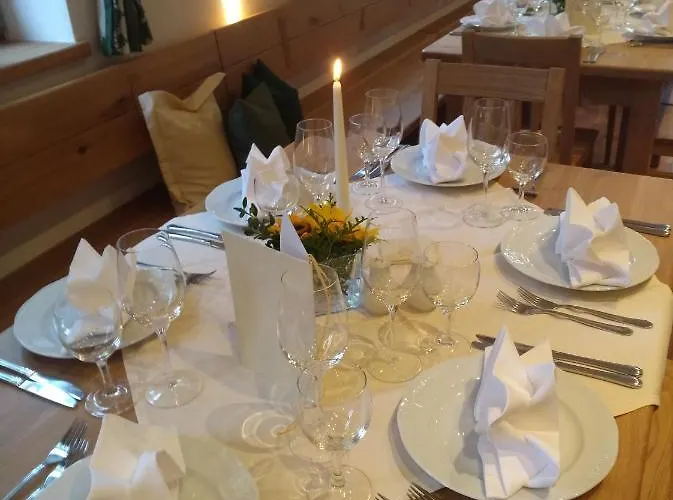 Neuwirt Hotel *