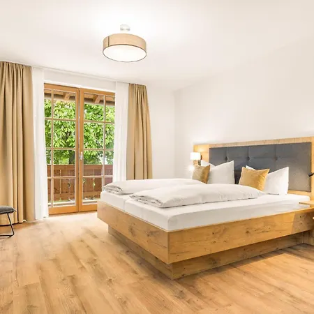 Hotel Neuwirt *