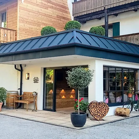 Neuwirt Hotel *