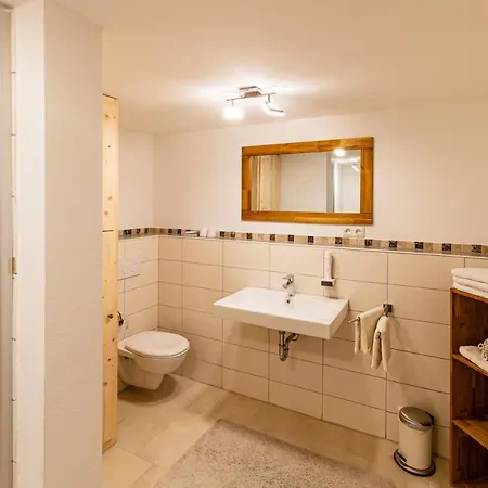 Hotell Neuwirt Holzkirchen (Miesbach)